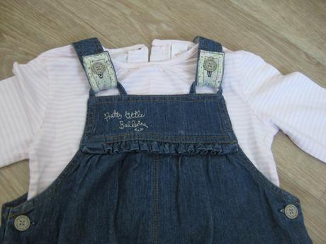 Souprava - riflové lacláče, triko, punčochy, c&a,92