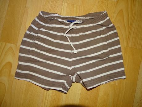 Šortky, lupilu,110