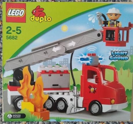 Lego duplo 5682 - fire truck.,