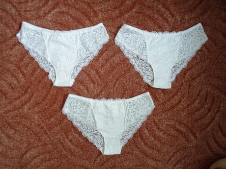 Bílé krajkové kalhotky 3 kusy, m