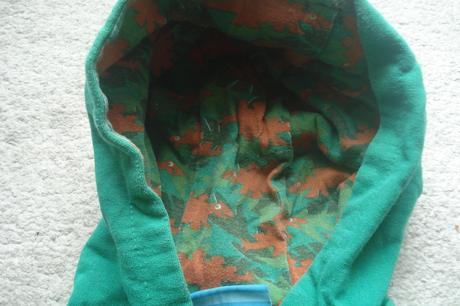 Mikina na lítačku, mountain warehouse,98