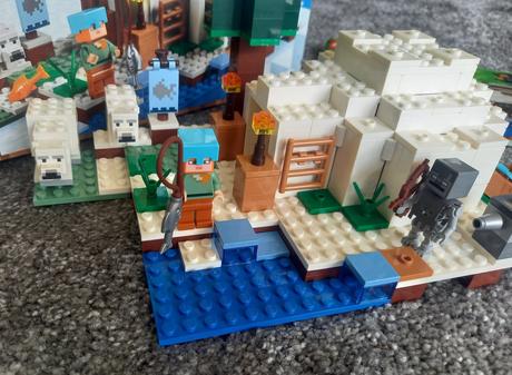 Lego minecraft 21142 - the polar igloo.,