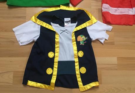 Karnevalový kostým-hasič,rytíř,pirát, 