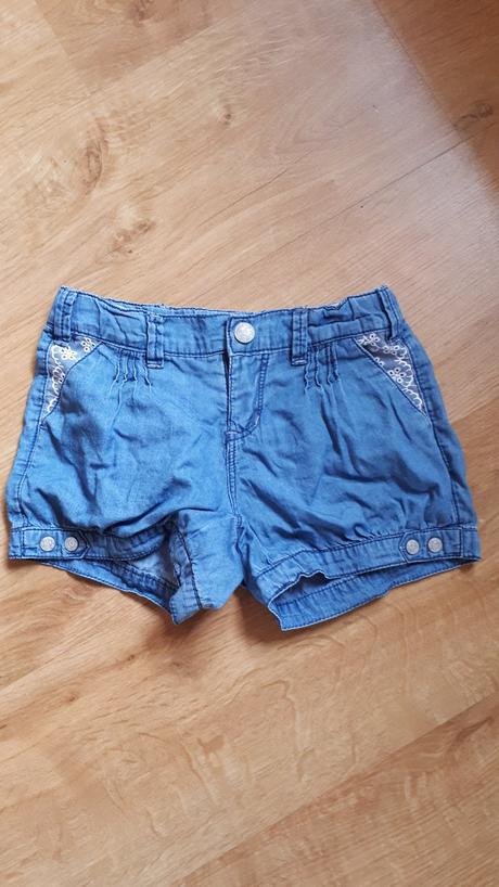 Bezva balónkove odlehčené džínové kraťasy, name it,128