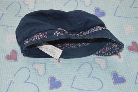 134 - 152 oboustranná kšiltovka 10 - 14 let, marks & spencer,140