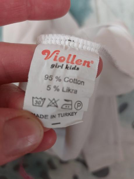 Mikina zdobené kamínky a perličkami, 146