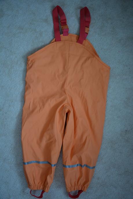 Oranžové pogumované lacláče, lupilu,104