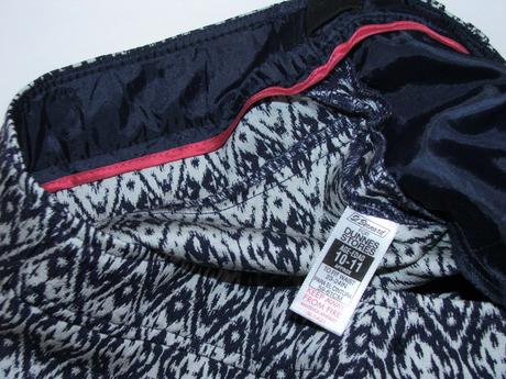 P643 kraťasy vel. 10-11 let, st. bernard,146