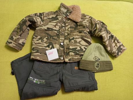 Bunda, podšité kalhoty a čepice, 110