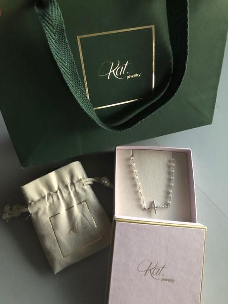 Křížek tepaný stříbro katdot růžový chalcedon, 