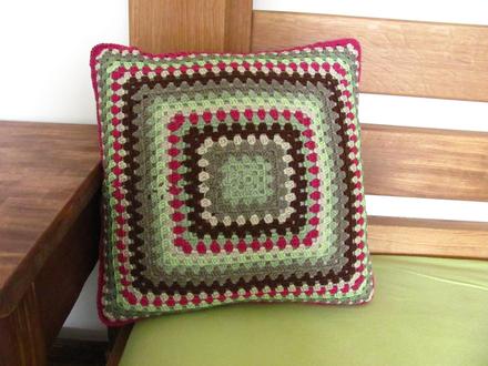 Háčkovaný povlak na polštář, 