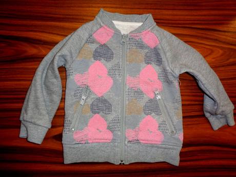 Pěkná šedá srdíčková mikina 92/98, 92