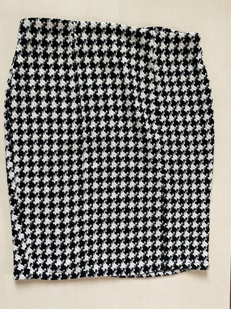 Teplejší sukně, vel xl/44,měřte, shein, xl