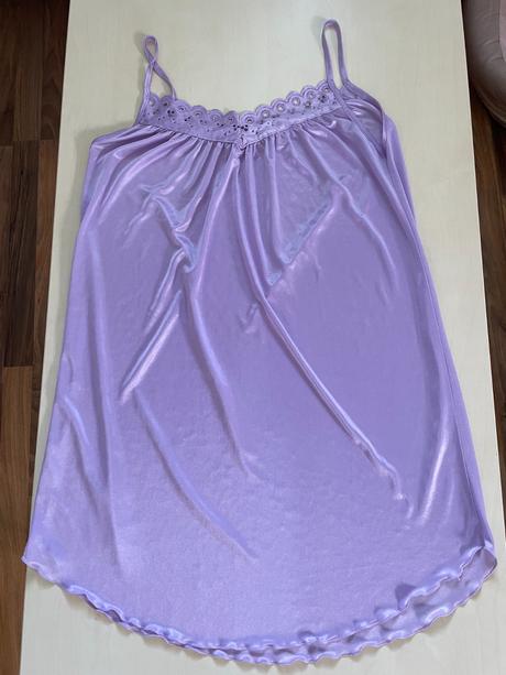 Fialková noční košilka, vel není cca l-xl, méně vo, l