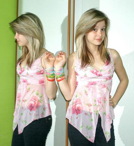 Letní růžový cípatý top na posuvná úzká ramínka, 164