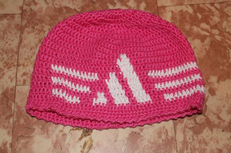 Dívčí háčkovaná čepička obv. 42 - 44,5 cm, 80