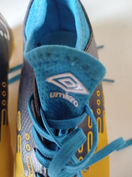 Kopačky zn. umbro vel.33,5, 33