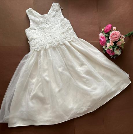 Ob/ sváteční luxusní šaty krémové barvy - v.8 let, 128