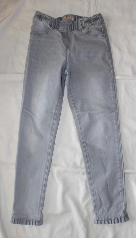 Ub143. světle šedé, dřené džegíny 11-12 let, next,152