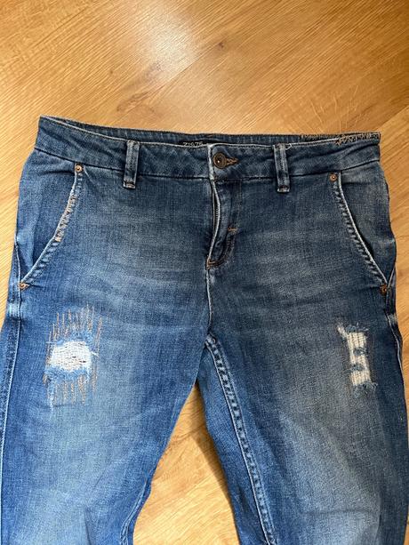 Dřené, trhané džíny, rifle, zara,36