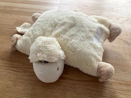 Dětský polštářek - beránek cca 30 x 20 cm,