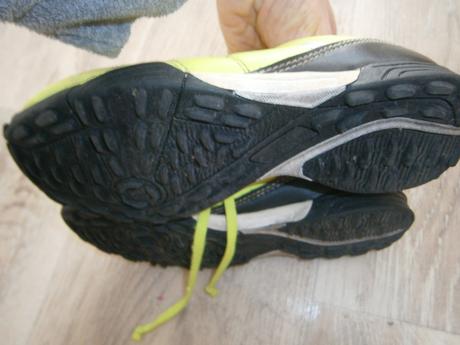 Boty na umělý povrch, 32