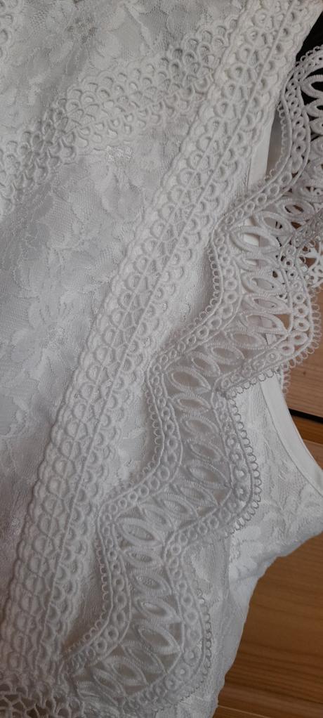 Dámské bílé krajkové letní šaty, l