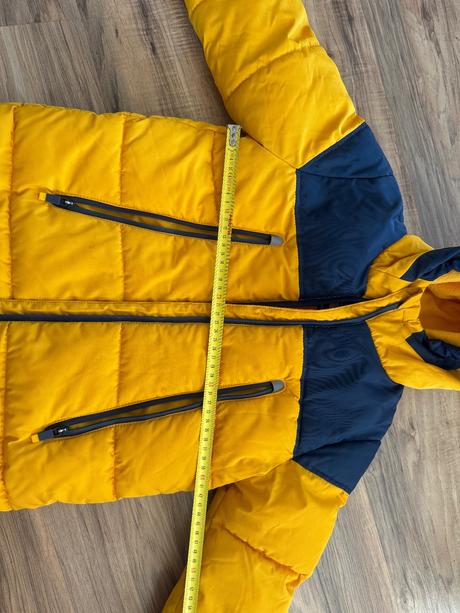 Zimní bunda, c&a,140