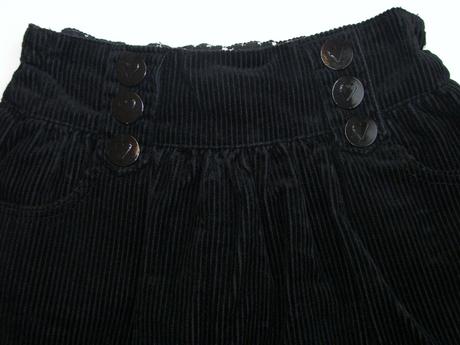 P213 manšestrová černá sukně vel. 104, st. bernard,104