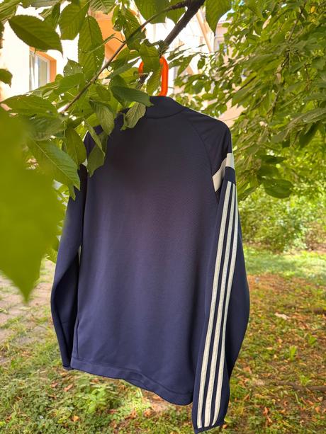 Mikča, adidas,152