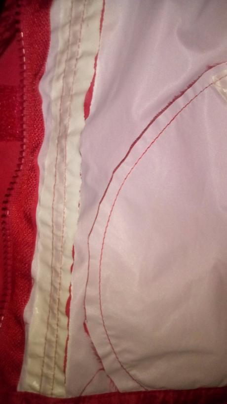 Nepromokavá bunda, 110