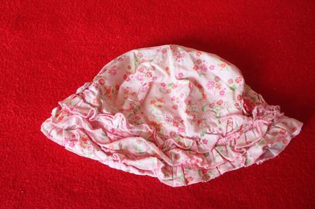 Dívčí klobou, klobouček květy, 92