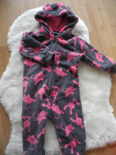 Overal chlupatý, next,92