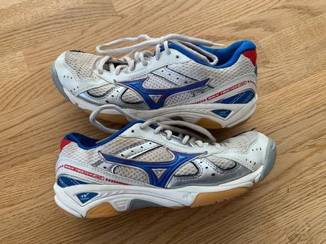 Boty & tenisky & sálovky mizuno vel. 34, mizuno,34
