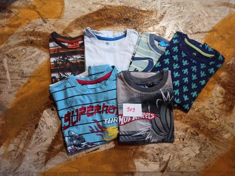 Trička celkem 7 kusů (na chlavní foto jedno chybí), 110