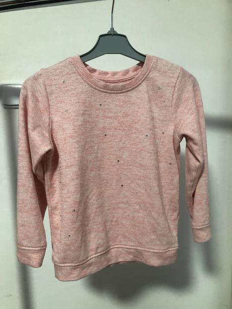 Růžový svetřík s kamínky, 110