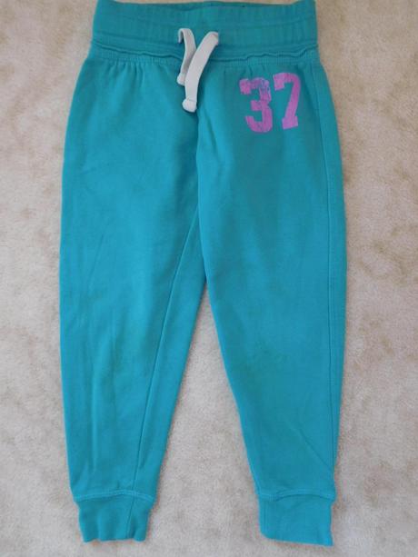 Nextové tepláky s čísly, next,104