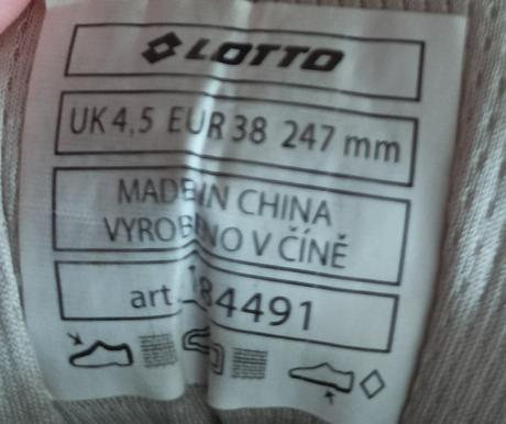 Tenisky,sálovky, lotto,38