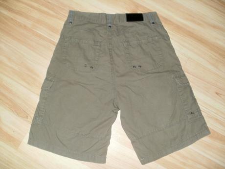 Plátěné třičtvrťáky , 152