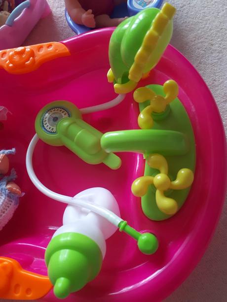 Dětská sada na koupání - panenky, miminka, vaničky,