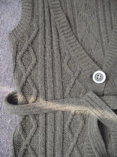 Pletená těhu vesta s páskem, h&m,s