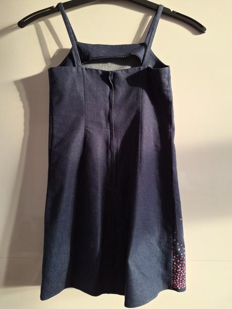 Šaty na ramínka vel. 134, tesco,134