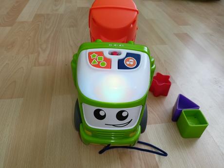 Vkládací auto fisher price, 