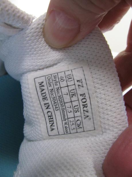 Sálová badmintonová sportovní obuv,