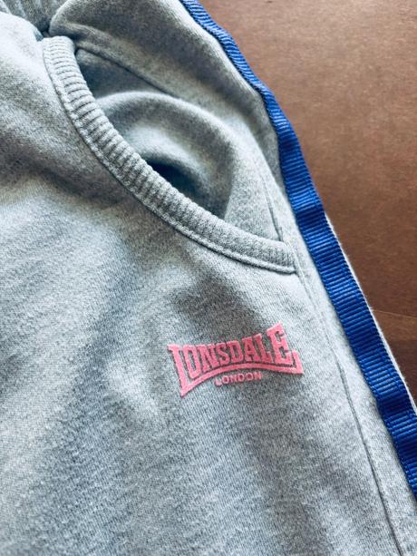 D38/ 3/4 tepláky - v.9/10 let, lonsdale,140