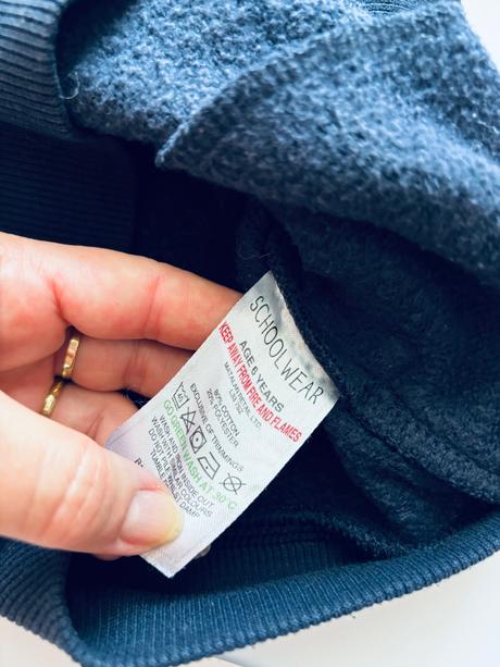 D38/mikina modrá - v.6 let, 116