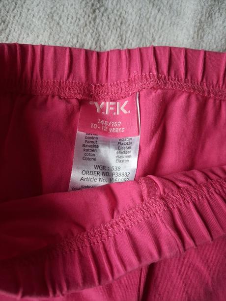 Růžové elastické kraťasy, 146