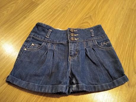 Dívčí kraťasy, 116