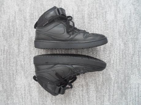 Černé kotníčkové boty tenisky botasky, nike,39