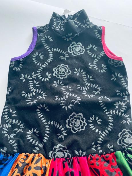 An11/ kostym monster high - v.cca 128,